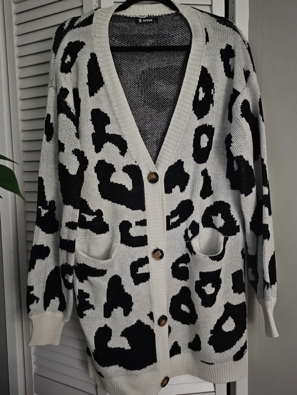 Chunky Leopard Print Cardigan